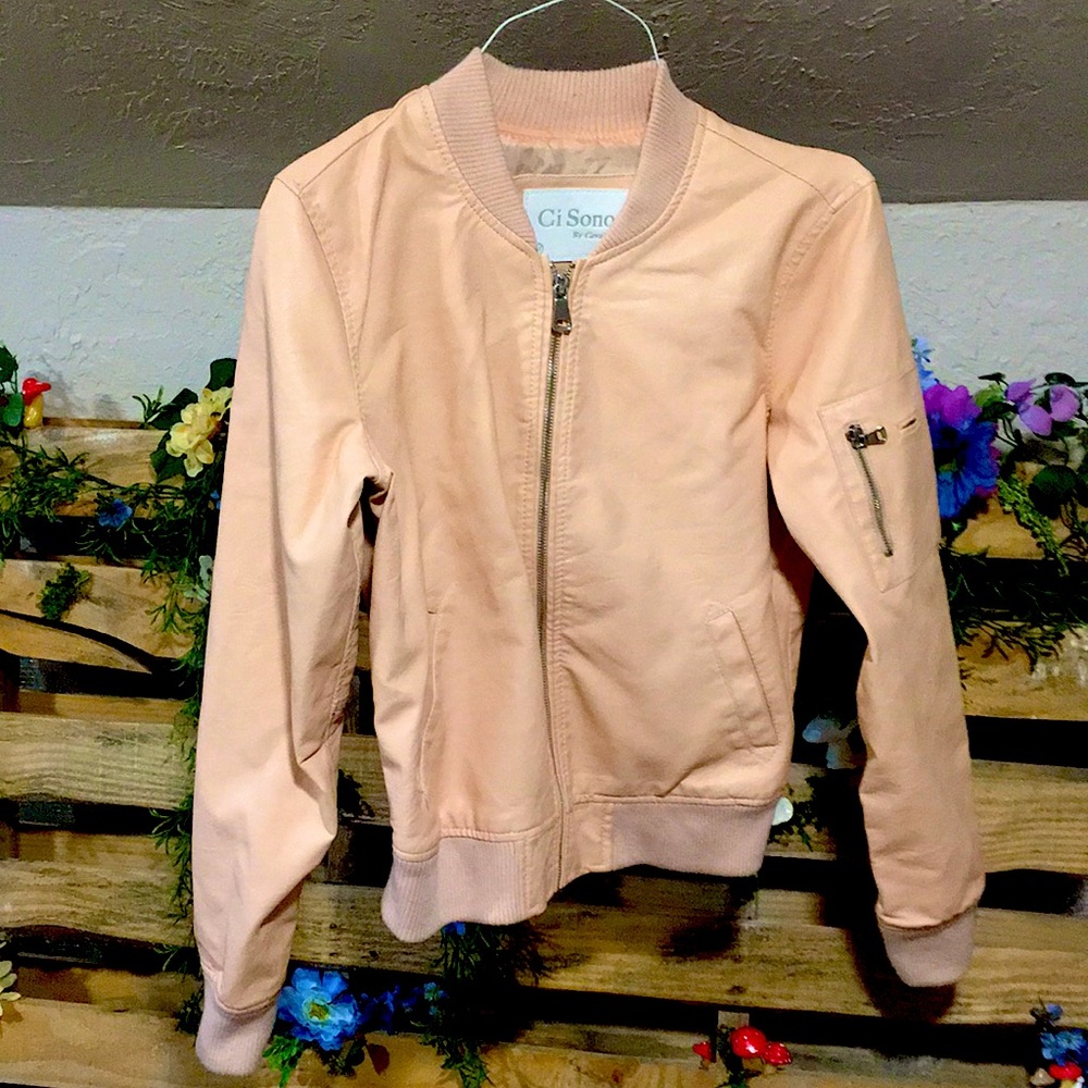 Ci Sono Pink Fake leather- rarely worn- size Med.